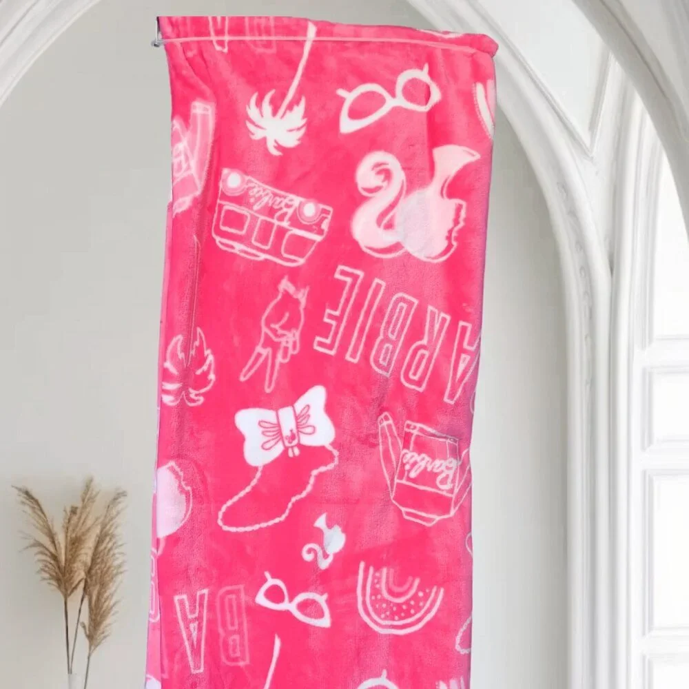 NWT - BARBIE SOFT PLUSH THROW
